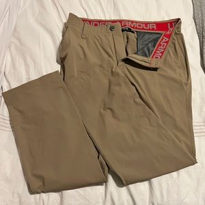 Under Armour match play pants. Size 34/32. Like new.